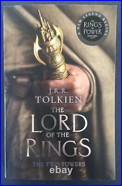 JRR Tolkien The Two Towers SIGNED by Bernard Hill HIS OWN COPY Lord of the Rings