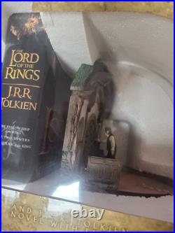 Lord Of The Rings Gift Set With Book And Bookends Gandalf & Bilbo J. R. R Tolkien Lord Of The Rings Gift Set With Book And Bookends Gandalf & Bilbo J. R. R Tolkien