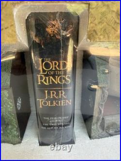 Lord Of The Rings Gift Set With Book And Bookends Gandalf & Bilbo J. R. R Tolkien