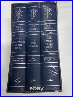 Lord of the Rings Deluxe Illustrated Box Set 3 Books Paperback LOTR Collection Lord of the Rings Deluxe Illustrated Box Set 3 Books Paperback LOTR Collection