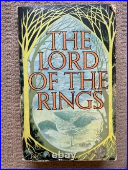 Lord of the Rings JRR Tolkien 1975 15th Edition Paperback Exc Condition
