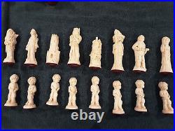 RARE Vintage Tolkien Enterprises LORD OF THE RINGS Chess Set 1979 J. R. R