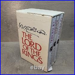 READ Lord Of The Rings Book Set Hardcover JRR Tolkien 2nd Edition Box Set withMaps