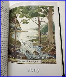 The Hobbit & The Lord of the Rings JRR Tolkien Collector's Illustrated Ed