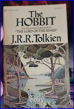 Vintage 1978 Gold Foil Box 4 Book Set JRR Tolkien Lord Of The Rings & Hobbit